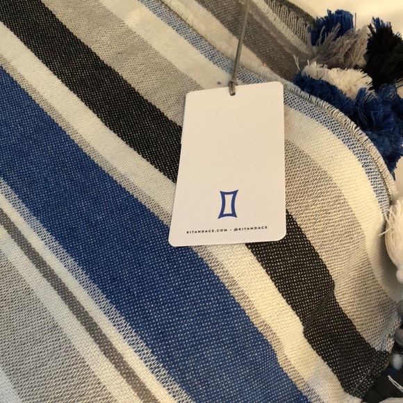 NWT Kit & Ace cashmere blanket scarf wrap - Picture 3 of 6